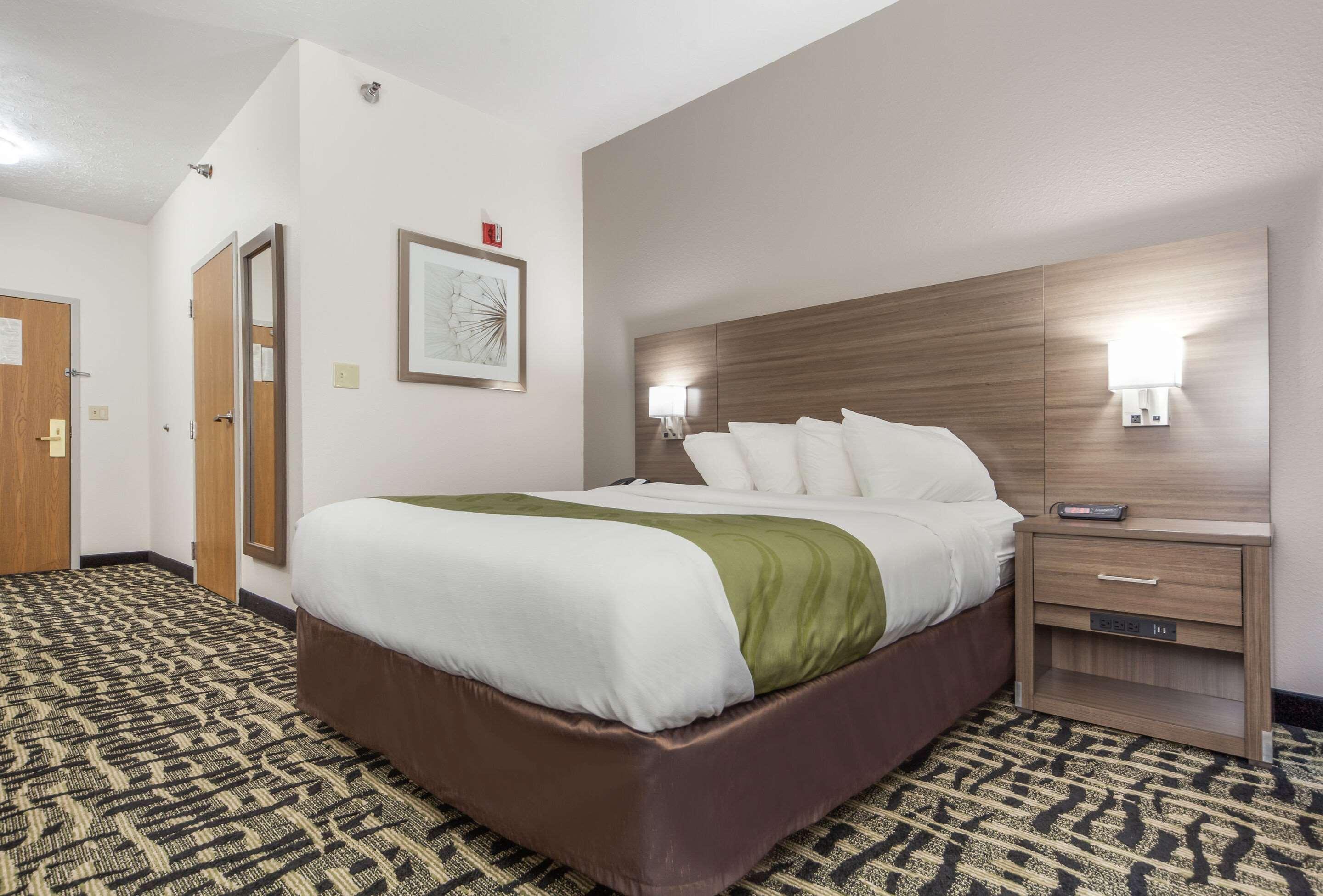 Quality Inn & Suites West Omaha - Ne Linclon Esterno foto