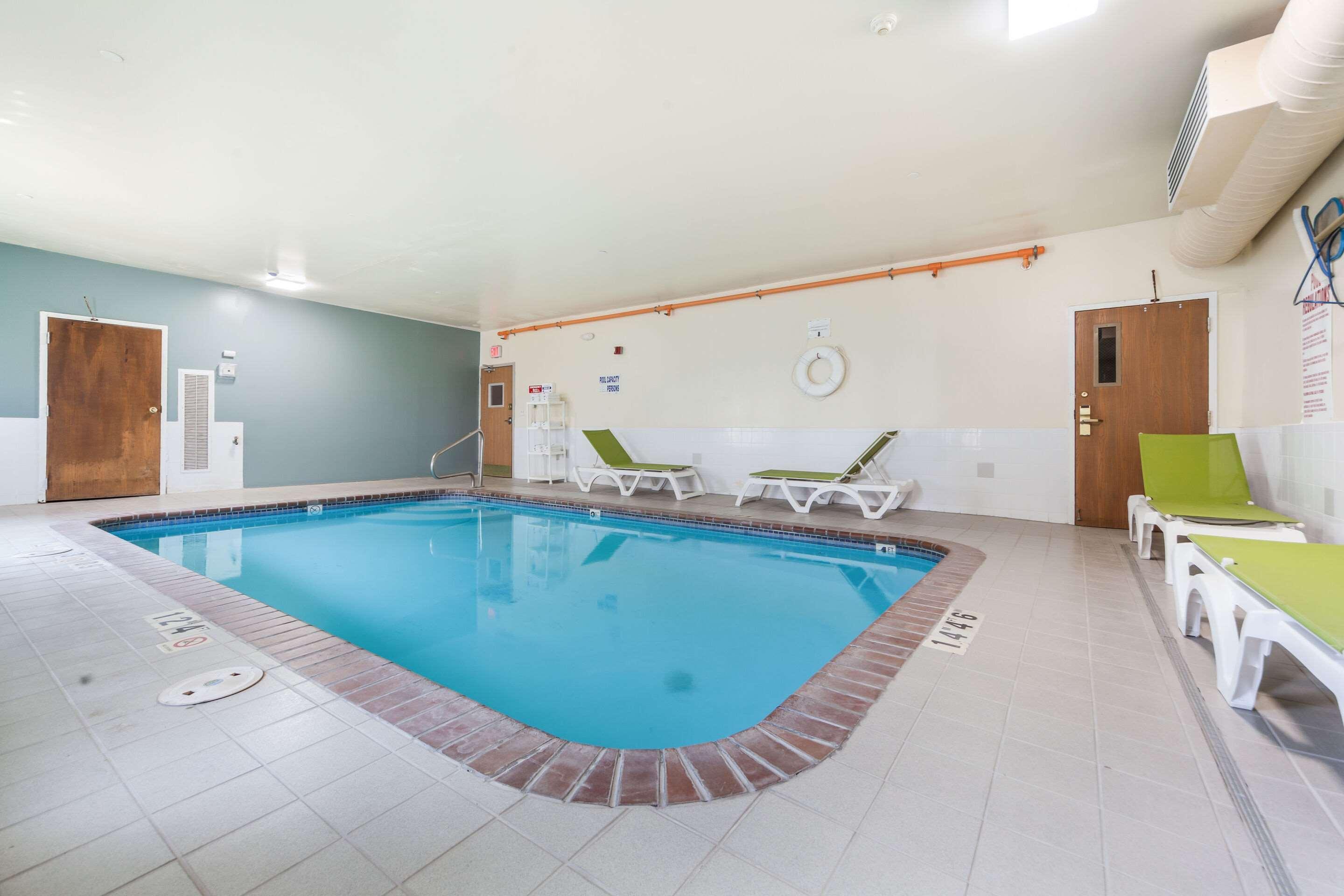 Quality Inn & Suites West Omaha - Ne Linclon Esterno foto