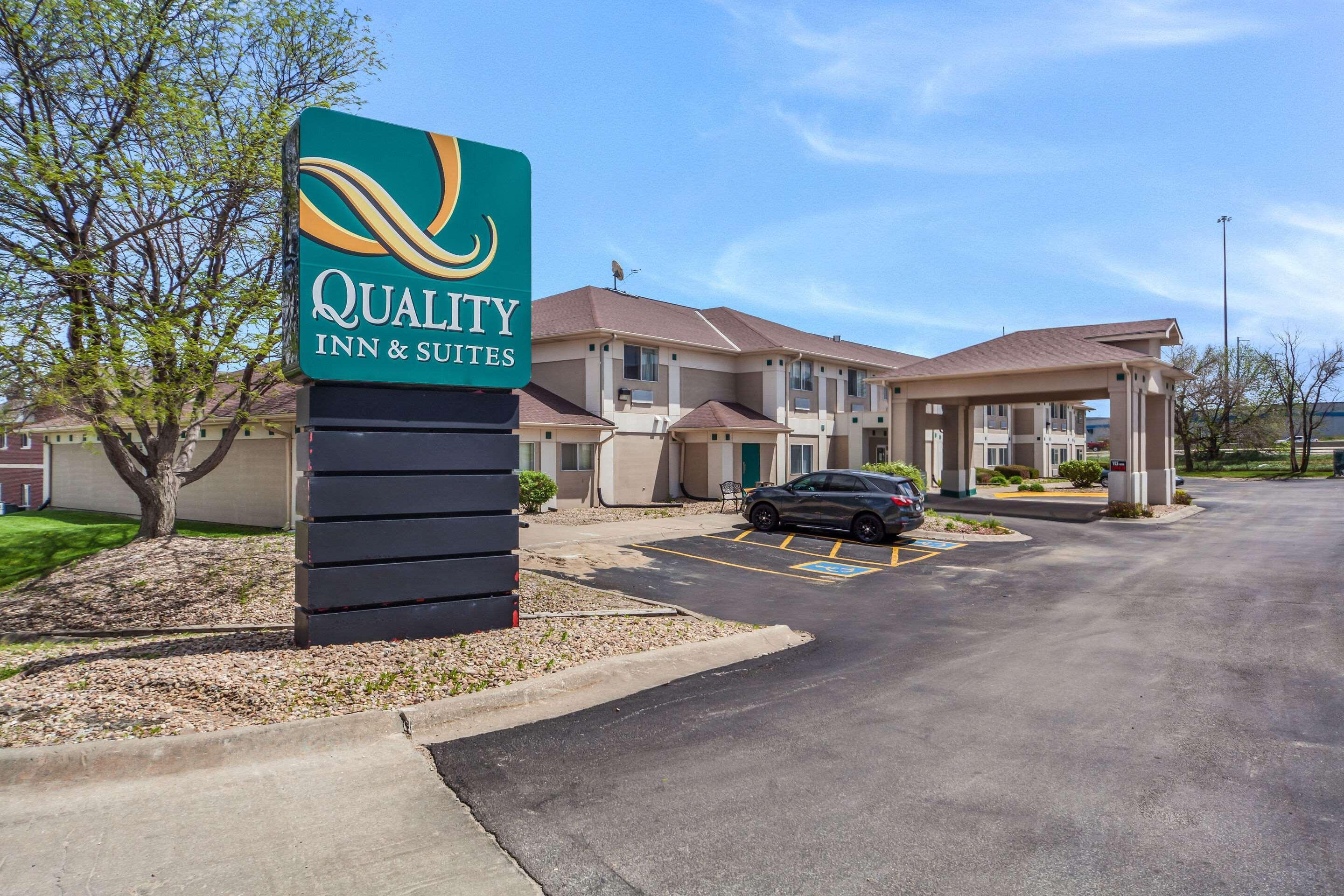 Quality Inn & Suites West Omaha - Ne Linclon Esterno foto